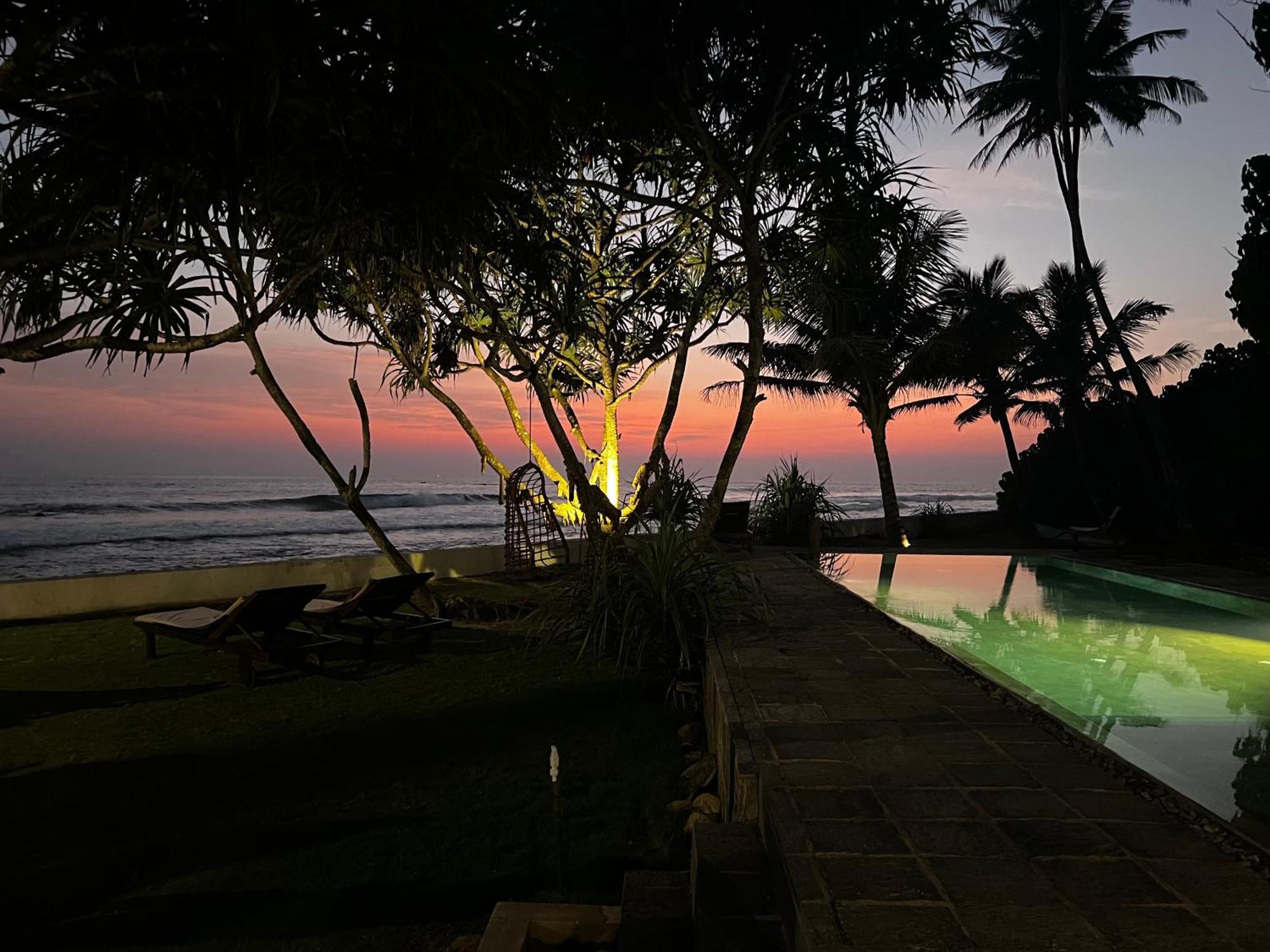 Saltasia Boutique Beach Villa Mirissa Buitenkant foto